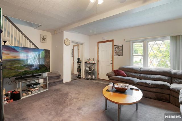 405 Kingsland Avenue, Lyndhurst, NJ 07071