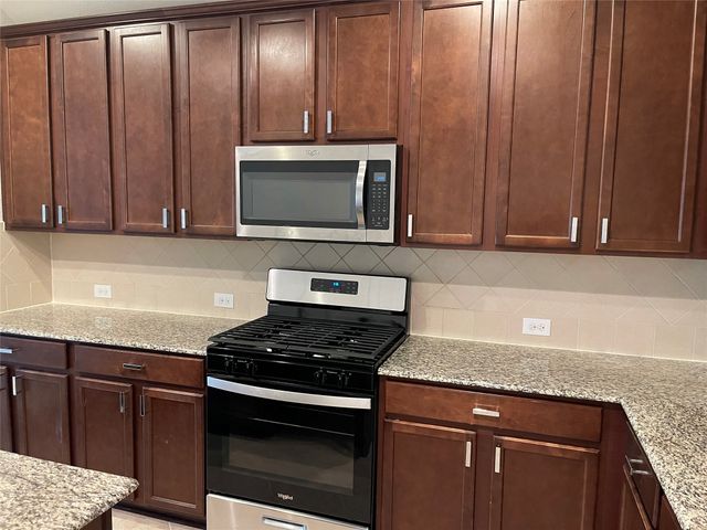 2824 Castle Creek Drive, Little Elm, TX 75068