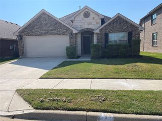 2824 Castle Creek Drive, Little Elm, TX 75068