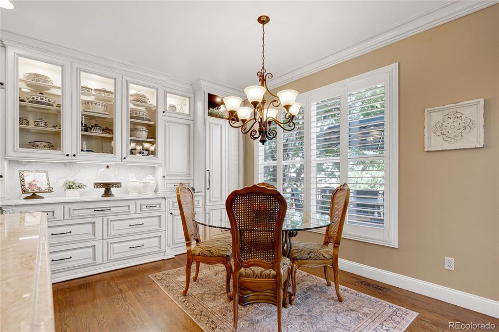 Image 11 of property listing at 10119 Knoll Circle, Highlands Ranch, CO 80130