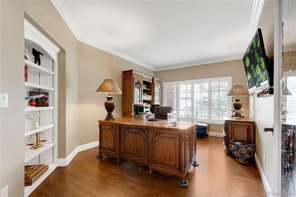 Image 20 of property listing at 10119 Knoll Circle, Highlands Ranch, CO 80130