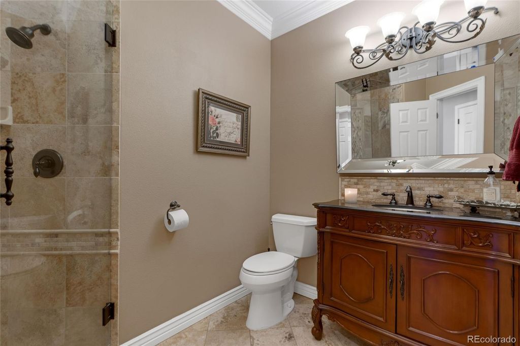 Image 21 of property listing at 10119 Knoll Circle, Highlands Ranch, CO 80130