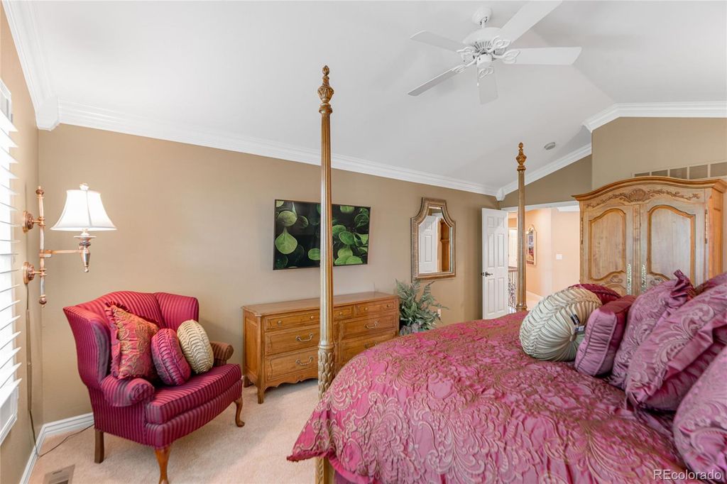 Image 25 of property listing at 10119 Knoll Circle, Highlands Ranch, CO 80130