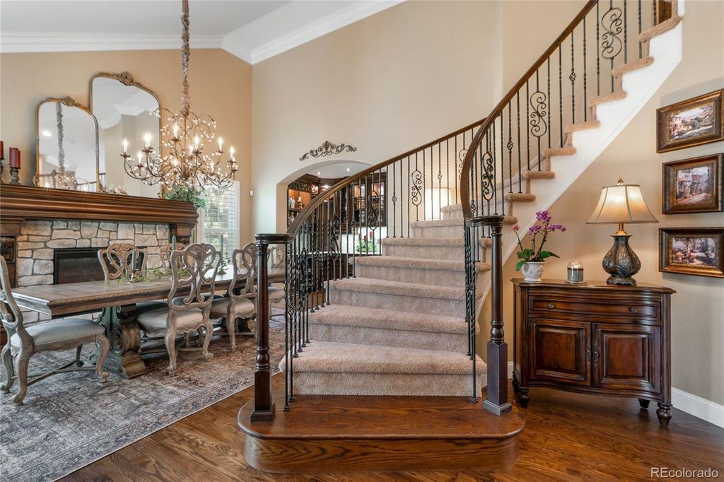 Image 4 of property listing at 10119 Knoll Circle, Highlands Ranch, CO 80130