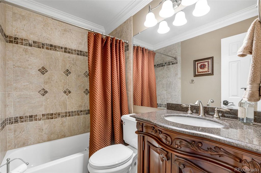 Image 32 of property listing at 10119 Knoll Circle, Highlands Ranch, CO 80130