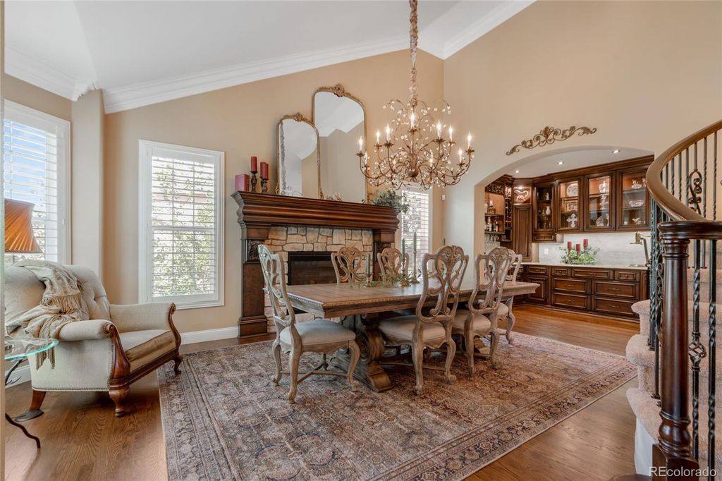 Image 5 of property listing at 10119 Knoll Circle, Highlands Ranch, CO 80130