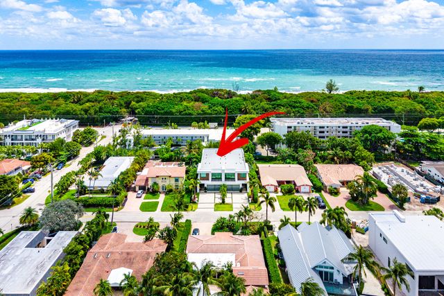 320 NE Wavecrest Way, Boca Raton, FL 33432