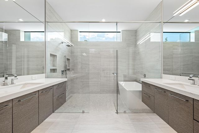 320 NE Wavecrest Way, Boca Raton, FL 33432
