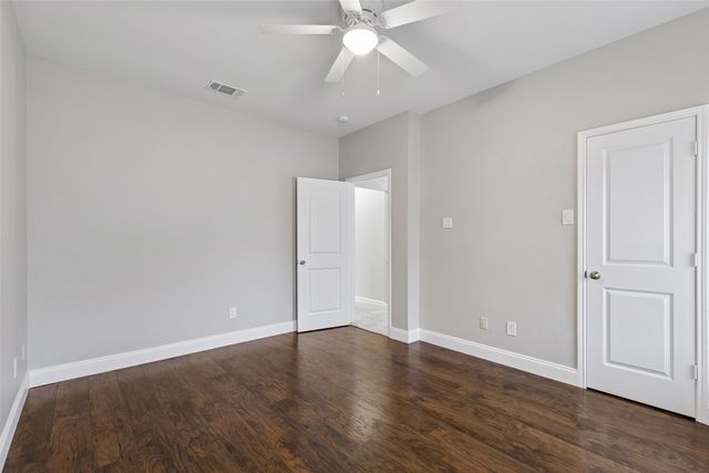 910 Hill Meadow Drive, Midlothian, TX 76065