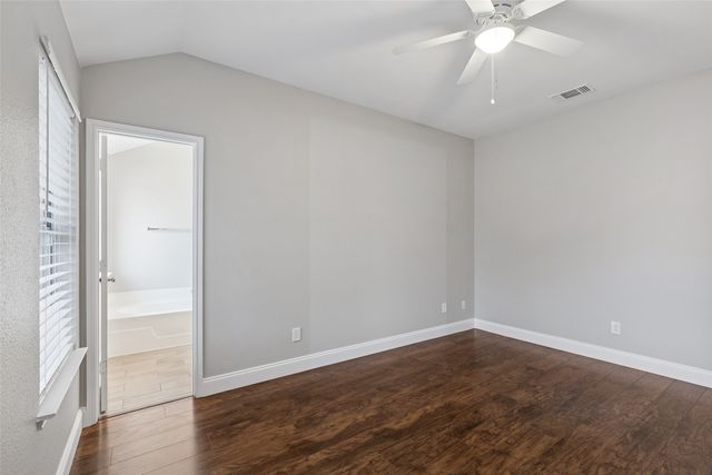 910 Hill Meadow Drive, Midlothian, TX 76065