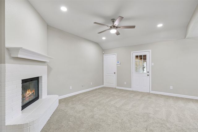 910 Hill Meadow Drive, Midlothian, TX 76065