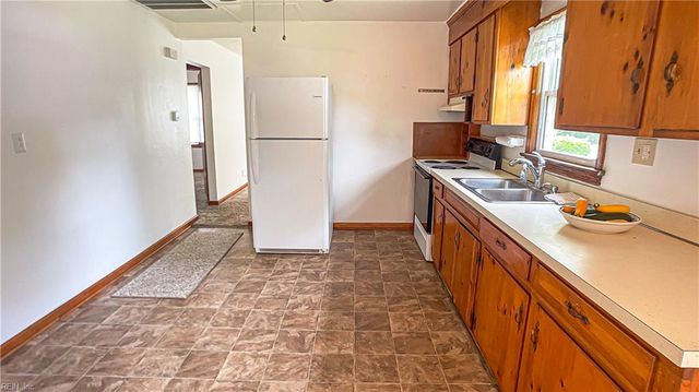 1220 E Balview AVE, Norfolk, VA 23503