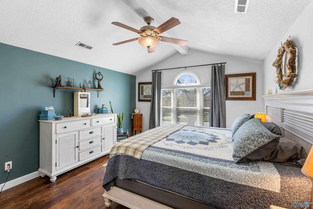 221 Slaterock Road, Hazel Green, AL 35750