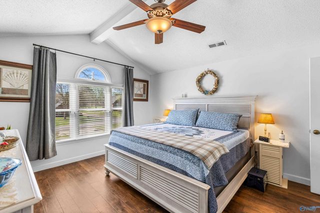 221 Slaterock Road, Hazel Green, AL 35750