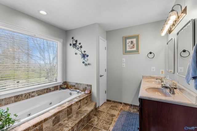 221 Slaterock Road, Hazel Green, AL 35750