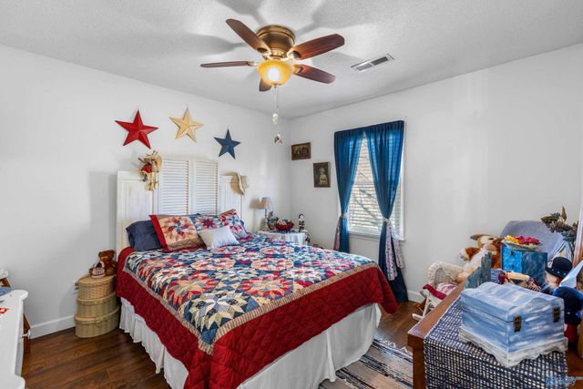 221 Slaterock Road, Hazel Green, AL 35750