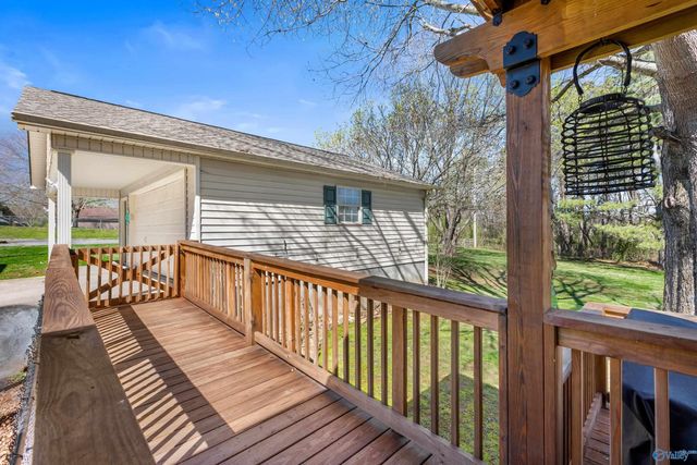 221 Slaterock Road, Hazel Green, AL 35750