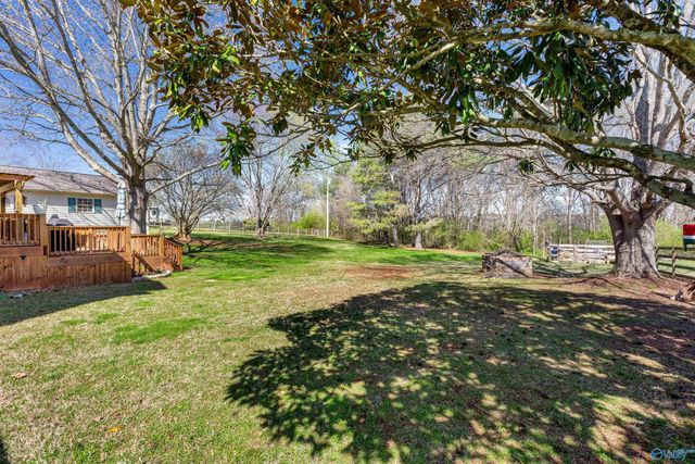 221 Slaterock Road, Hazel Green, AL 35750