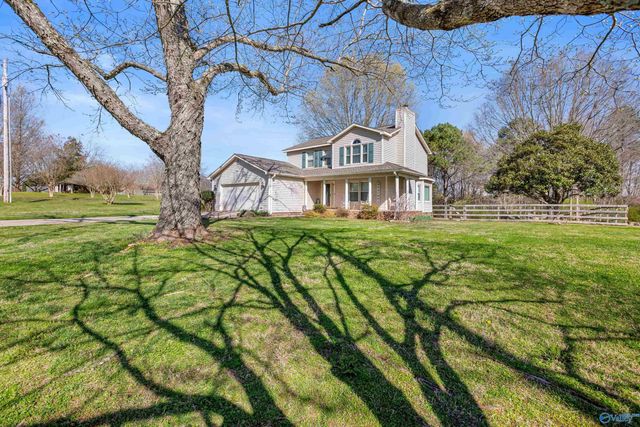 221 Slaterock Road, Hazel Green, AL 35750