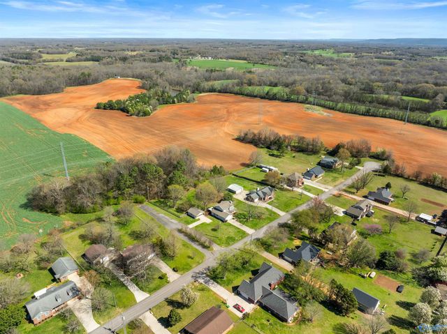 221 Slaterock Road, Hazel Green, AL 35750