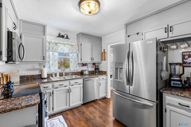 221 Slaterock Road, Hazel Green, AL 35750