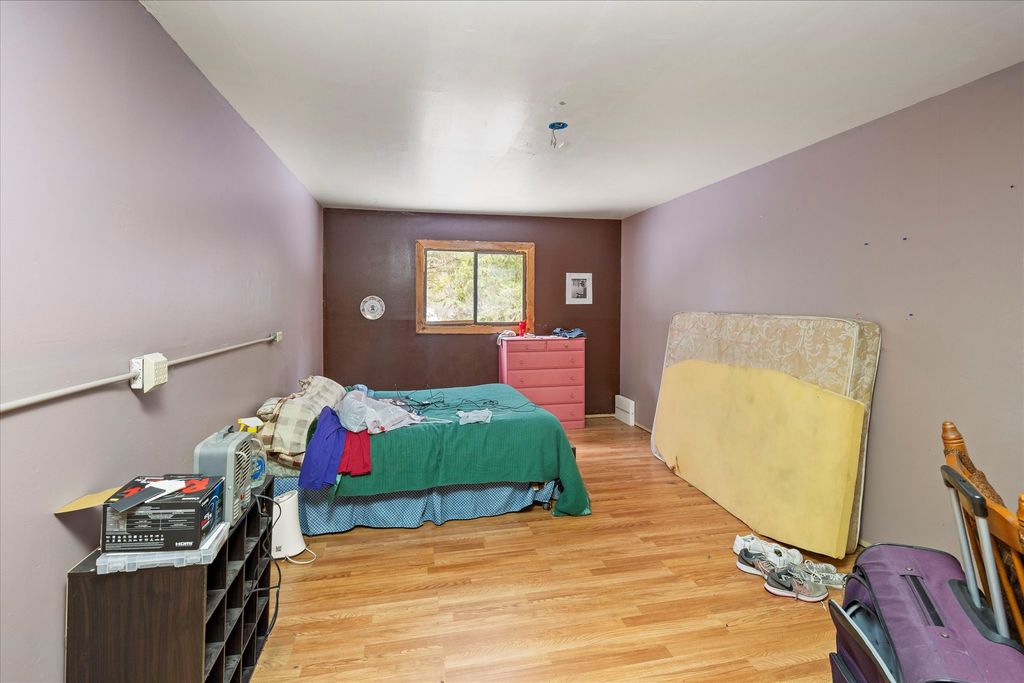 Image 11 of property listing at 28132 Us Highway 2, Libby, MT 59923