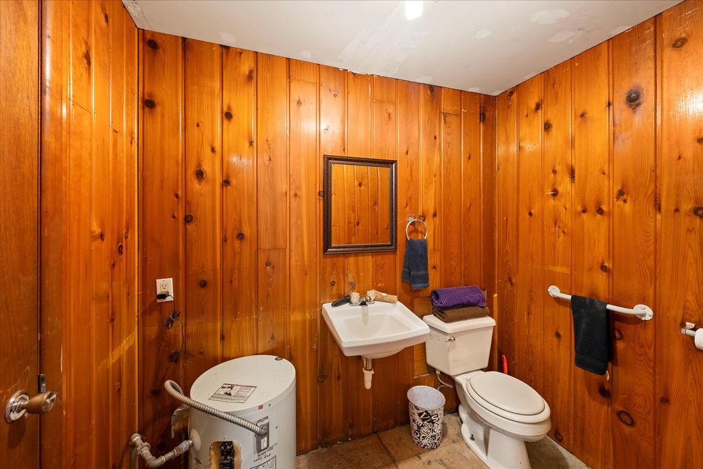 Image 18 of property listing at 28132 Us Highway 2, Libby, MT 59923