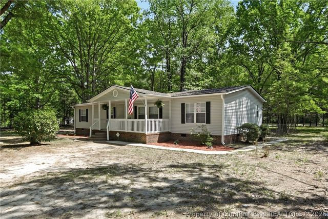 2162 Dobbin Holmes Road, Eastover, NC 28312