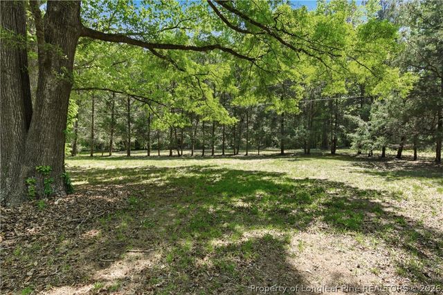 2162 Dobbin Holmes Road, Eastover, NC 28312