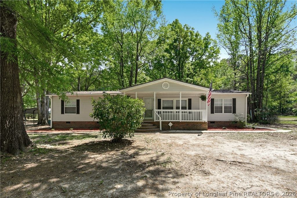 2162 Dobbin Holmes Road, Eastover, NC 28312