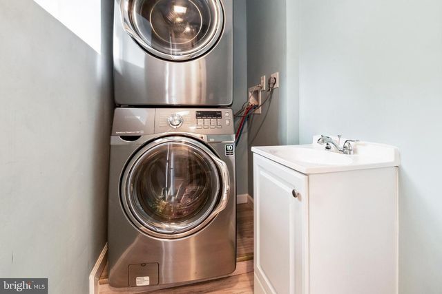 2012 EAGLE ST, Baltimore, MD 21223