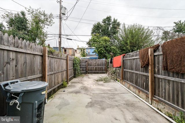 2012 EAGLE ST, Baltimore, MD 21223