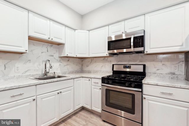 2012 EAGLE ST, Baltimore, MD 21223