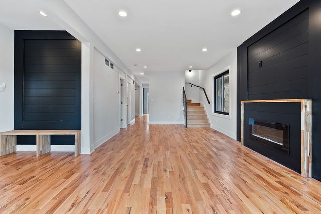 3529 N Nottingham Avenue, Chicago, IL 60634
