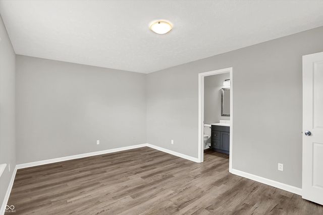 854 Queensgate Drive, Greenwood, IN 46143