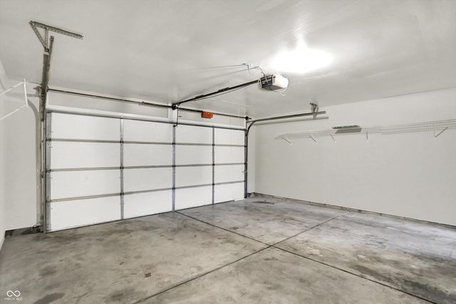 854 Queensgate Drive, Greenwood, IN 46143