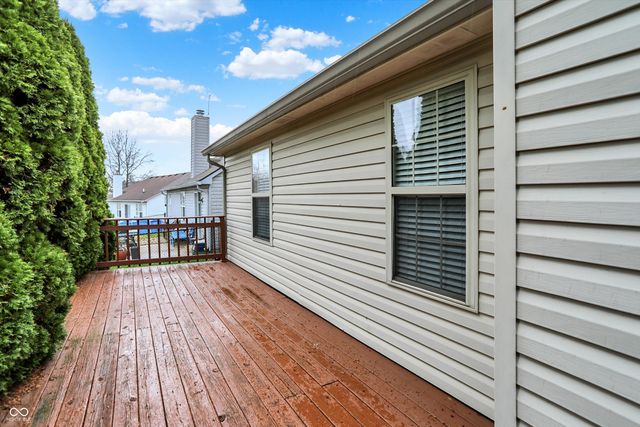 854 Queensgate Drive, Greenwood, IN 46143