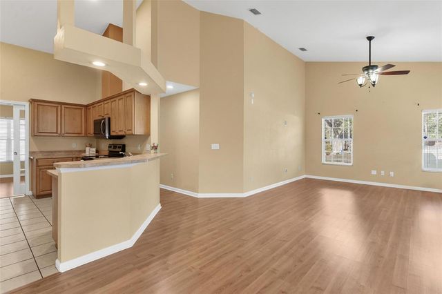 25415 SW 15TH AVENUE, Newberry, FL 32669