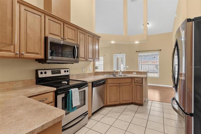 25415 SW 15TH AVENUE, Newberry, FL 32669