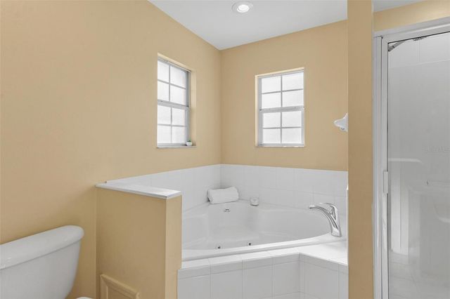 25415 SW 15TH AVENUE, Newberry, FL 32669