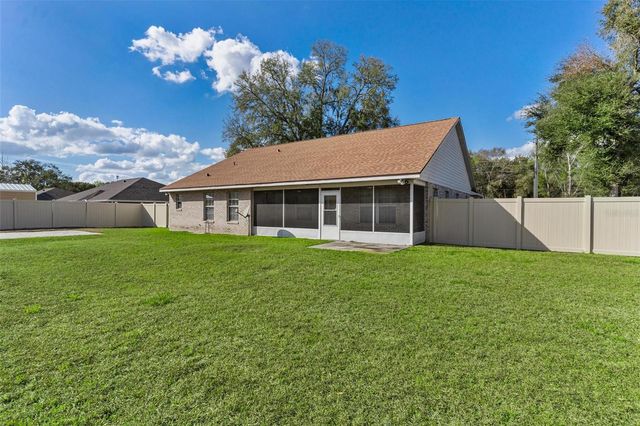 25415 SW 15TH AVENUE, Newberry, FL 32669