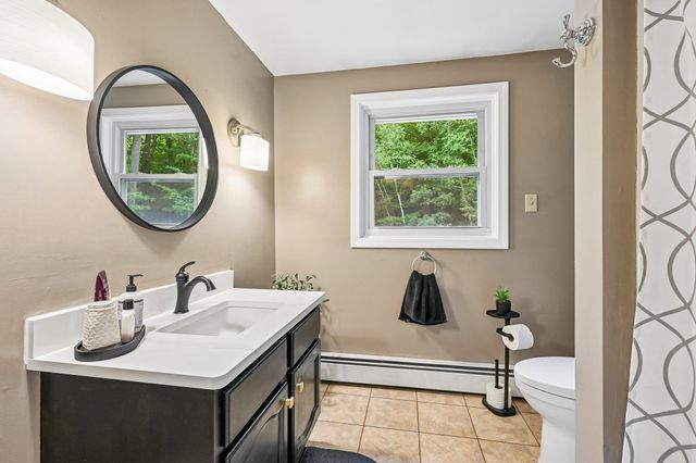 27 Jennifer Lane, Auburn, NH 03032