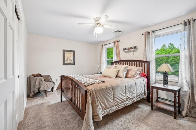 27 Jennifer Lane, Auburn, NH 03032