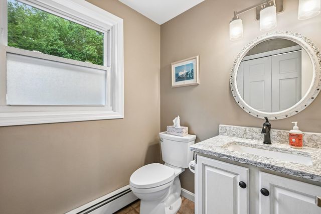 27 Jennifer Lane, Auburn, NH 03032