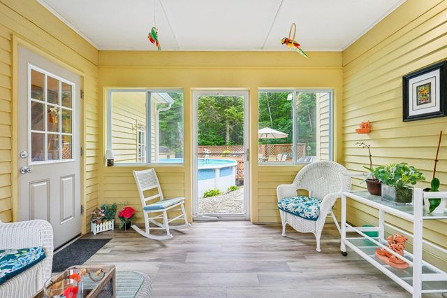 27 Jennifer Lane, Auburn, NH 03032