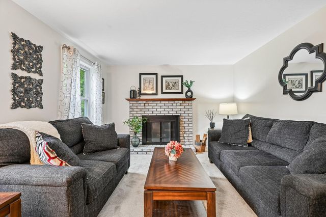 27 Jennifer Lane, Auburn, NH 03032