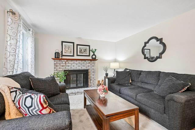 27 Jennifer Lane, Auburn, NH 03032