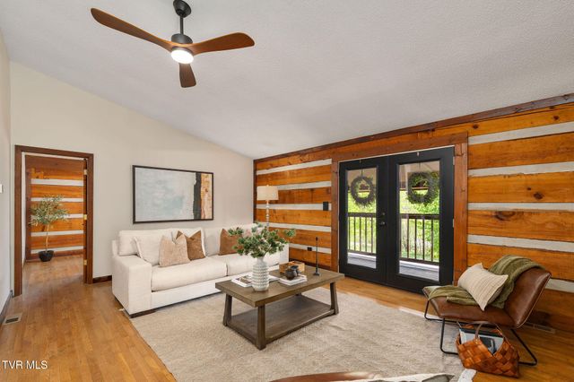 5201 Unicoi Drive, Unicoi, TN 37692