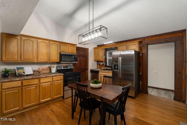 5201 Unicoi Drive, Unicoi, TN 37692