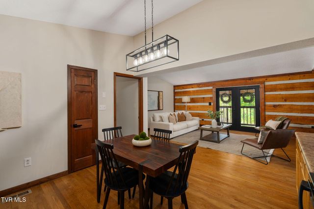 5201 Unicoi Drive, Unicoi, TN 37692